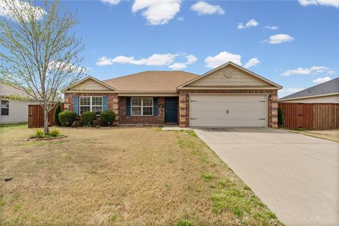Photo of 3503 Kelso Avenue, Springdale, AR 72764 (MLS # 1341517)