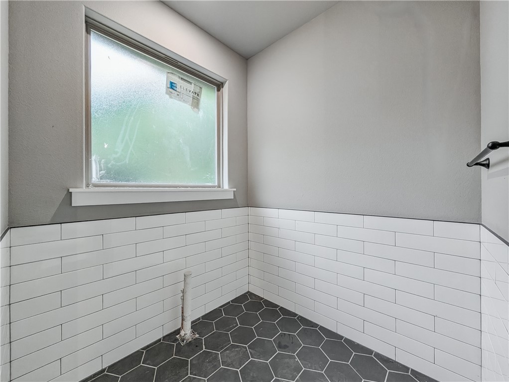 Hebrides Sub Bvv - Residential Lease