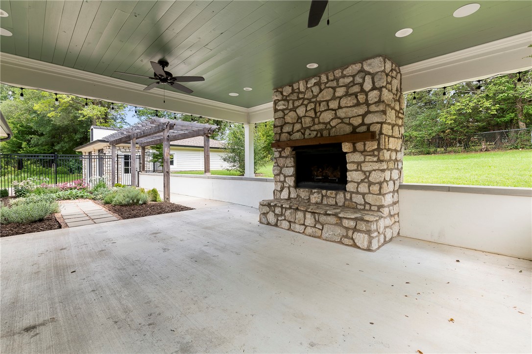 Sequoyah - Residential