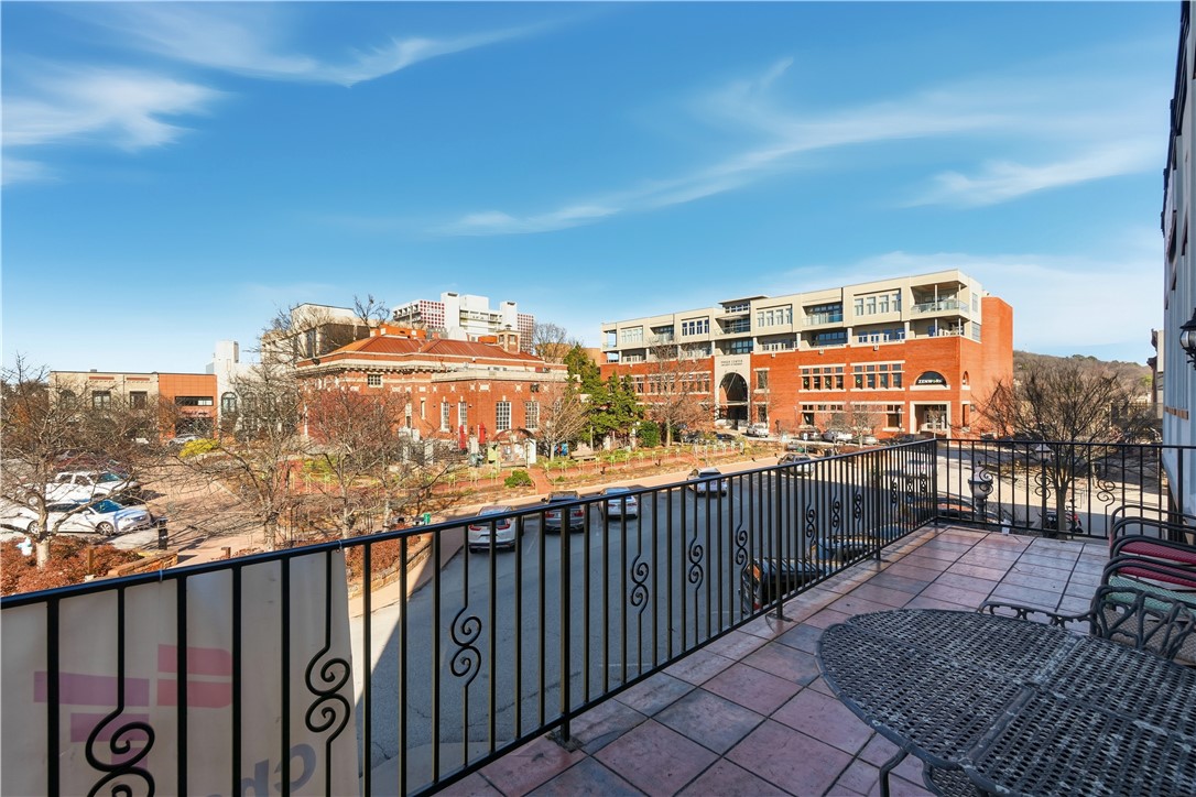 FAYETTEVILLE ORIGINAL - Commercial Lease