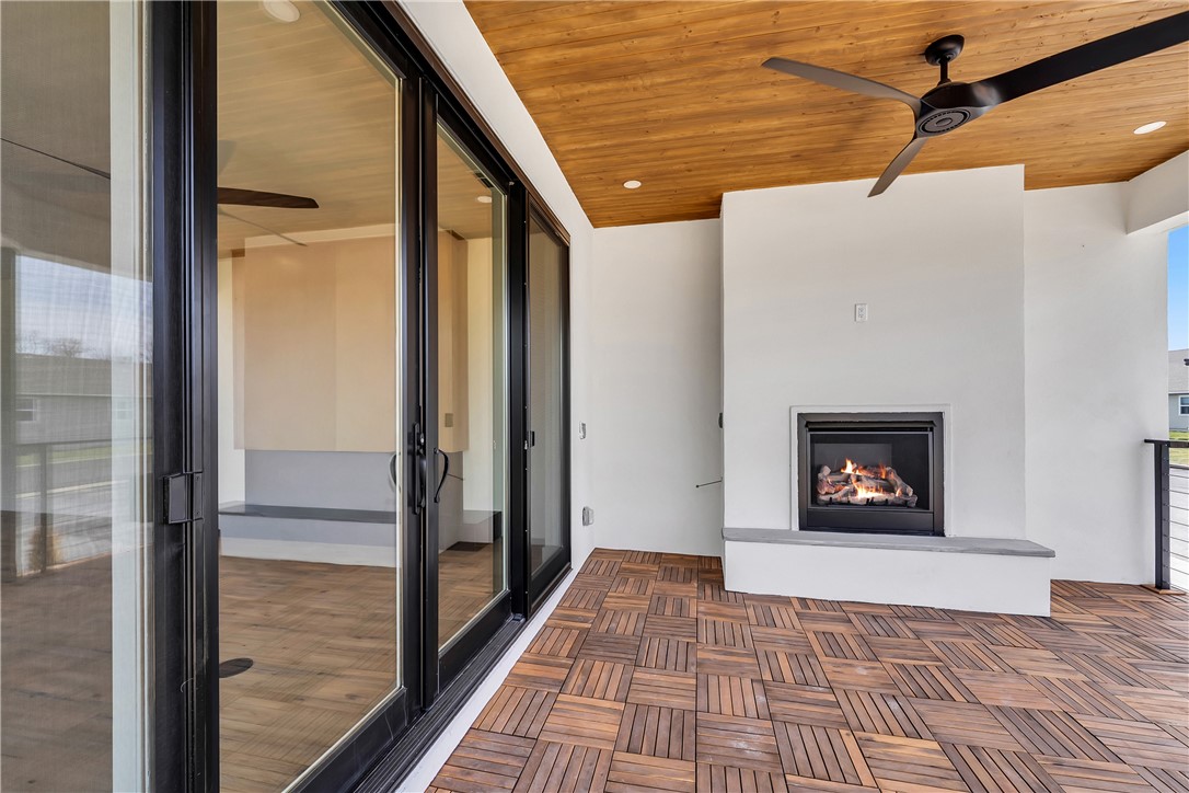 W A BURK'S ADD-BENTONVILLE - Residential