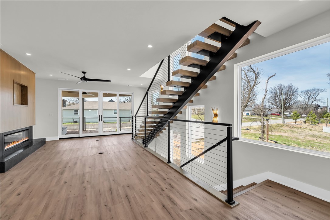 W A BURK'S ADD-BENTONVILLE - Residential