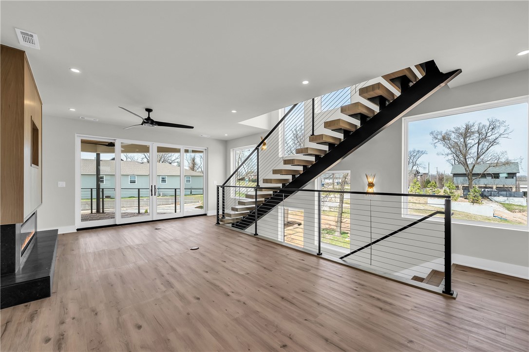 W A BURK'S ADD-BENTONVILLE - Residential