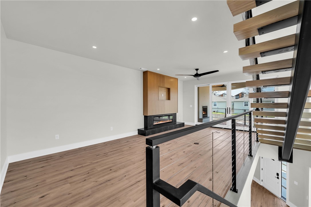 W A BURK'S ADD-BENTONVILLE - Residential