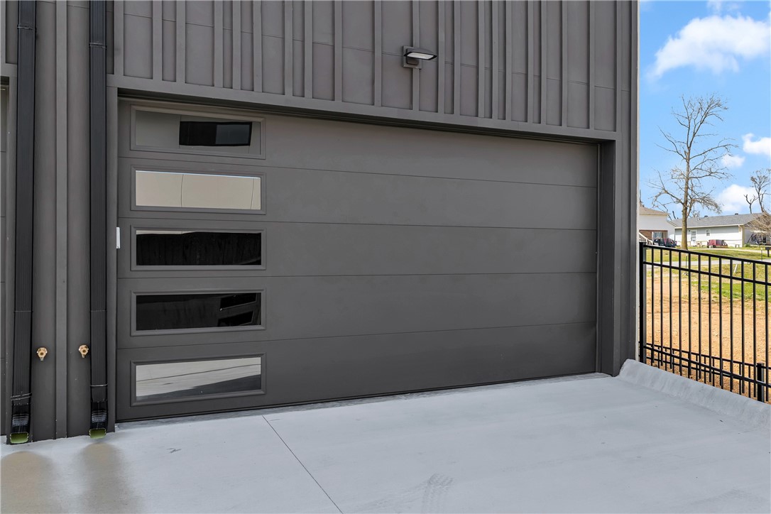 W A BURK'S ADD-BENTONVILLE - Residential