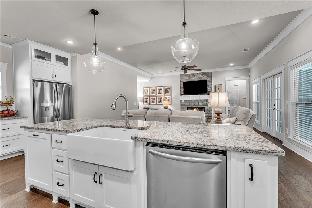 Reeves Add Cave Spgs - Residential