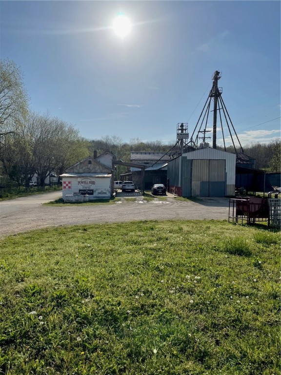 Older Feed Mill that needs some work. Great opportunity to build business.