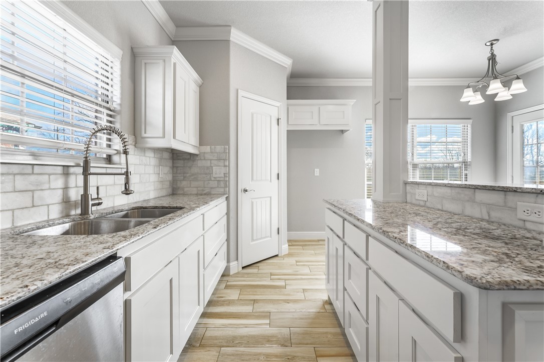Woodlands, The Ph 1 Siloam Spgs - Residential Lease