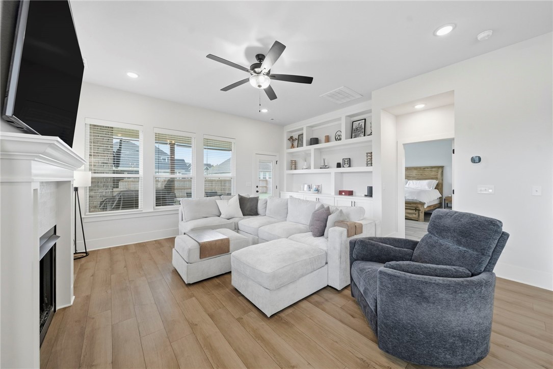 Cobble Creek Sub Rogers - Residential