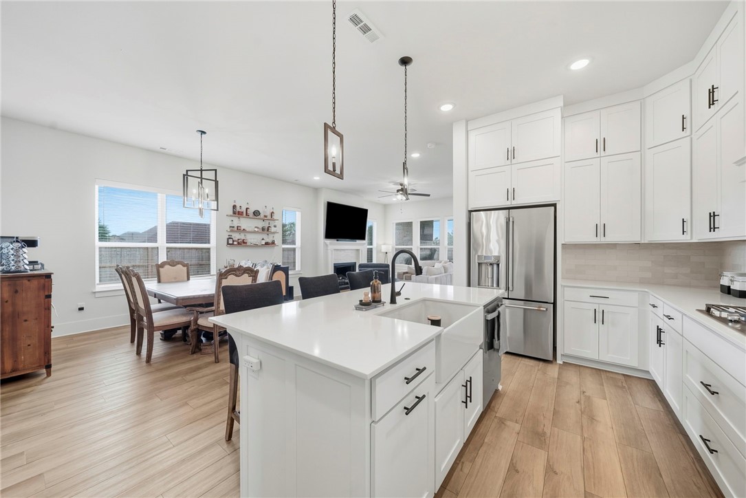 Cobble Creek Sub Rogers - Residential