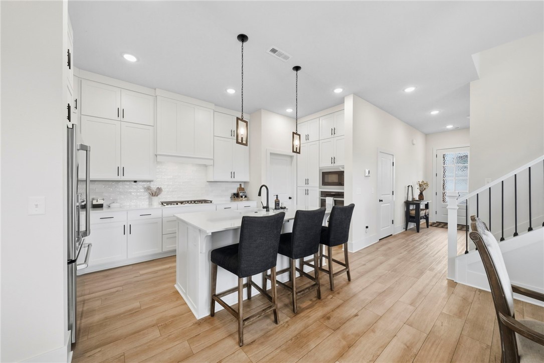 Cobble Creek Sub Rogers - Residential