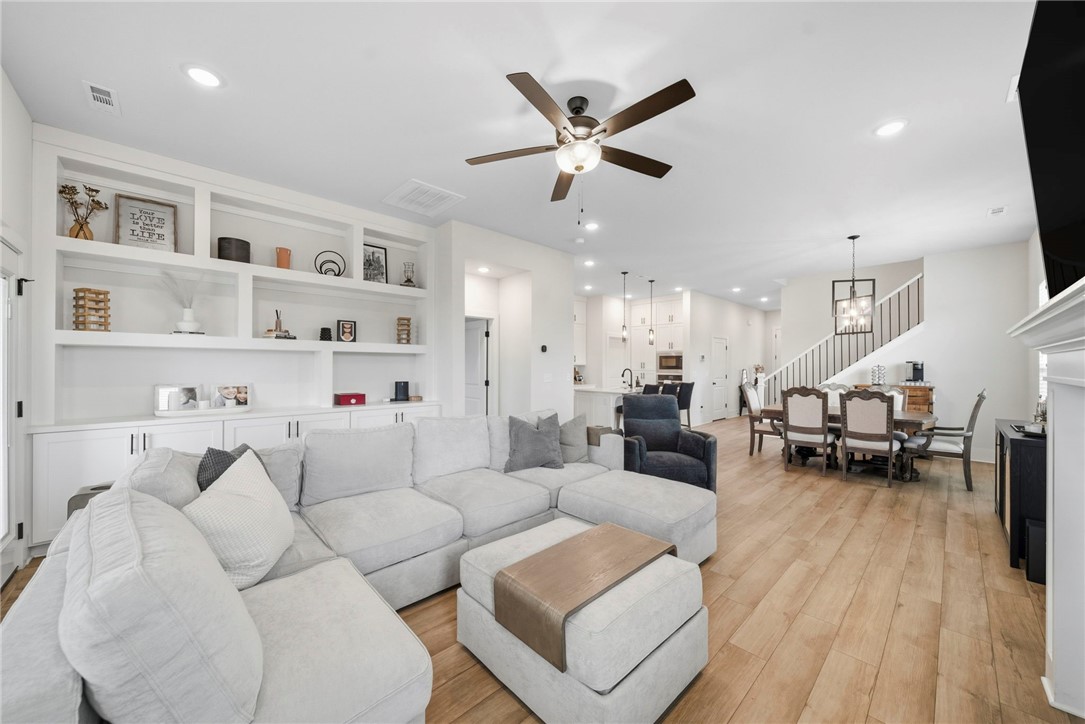 Cobble Creek Sub Rogers - Residential