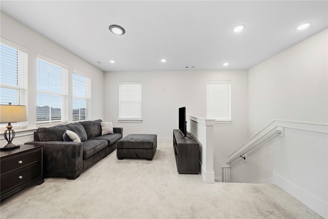 Cobble Creek Sub Rogers - Residential