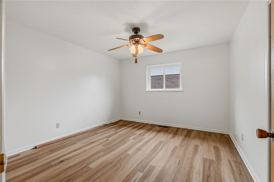 C E Elliff Sub Siloam Spgs - Residential