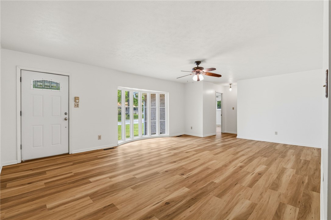 C E Elliff Sub Siloam Spgs - Residential