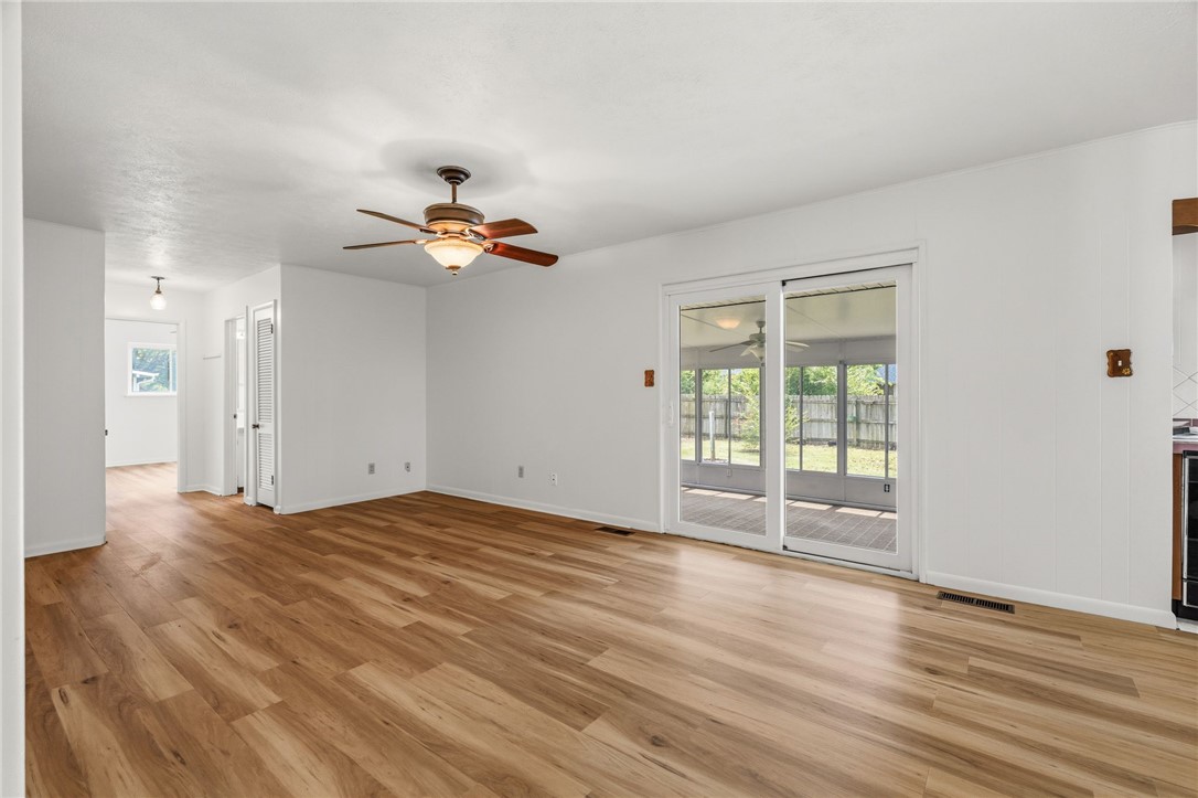 C E Elliff Sub Siloam Spgs - Residential