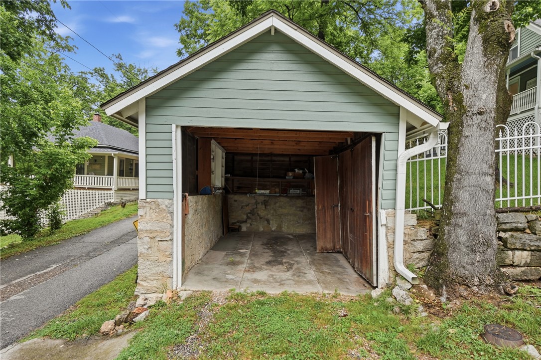 Riley and Armstrong - Residential