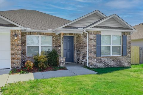 Photo of 1731 Hermitage Drive, Centerton, AR 72719 (MLS # 1343792)