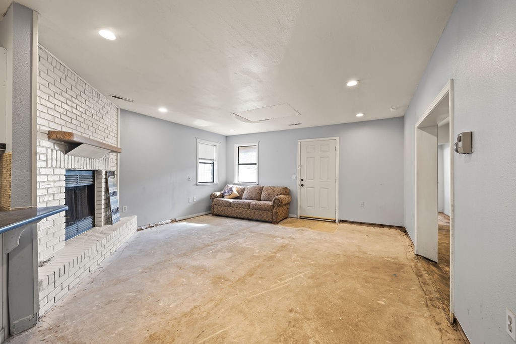 Gentry Orig Gentry - Commercial Lease