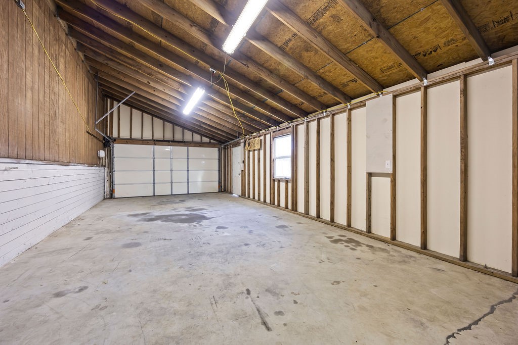 Gentry Orig Gentry - Commercial Lease