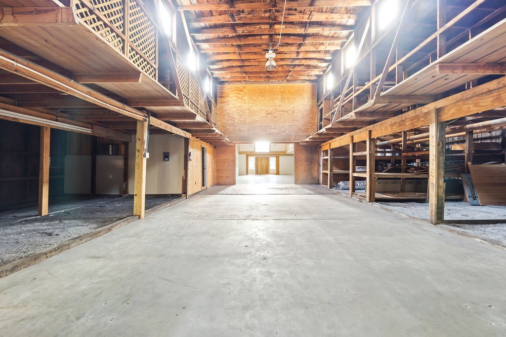 Gentry Orig Gentry - Commercial Lease