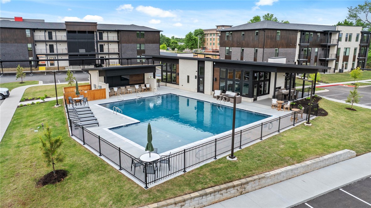 MEDLIN MEADOWS SUB PH 2-BENTONVILLE - Residential