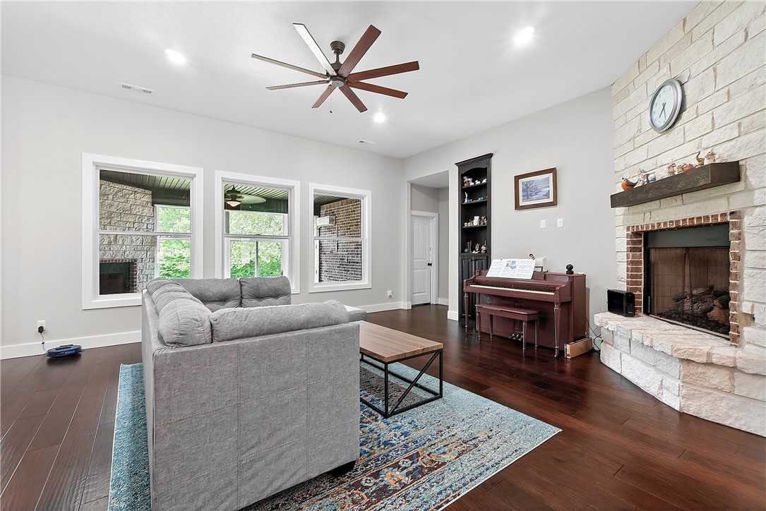 Crystal Cove - Residential