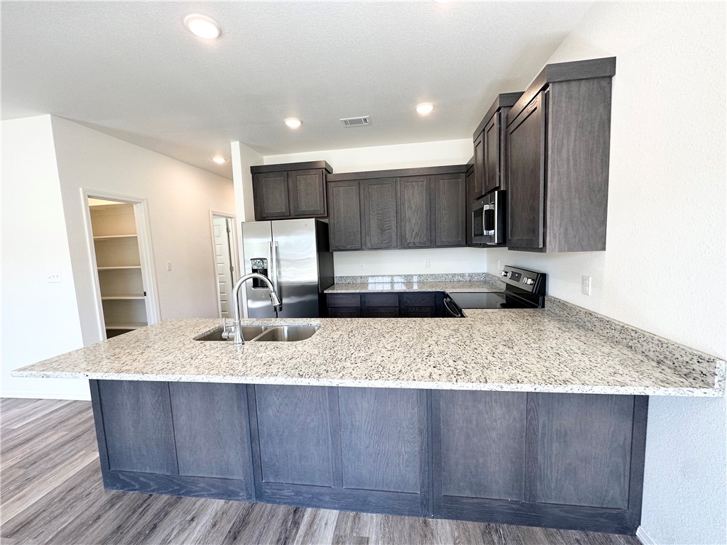 Towne West Ph III-IV - Residential