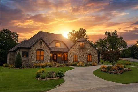 Photo of 610 Winding Spring Drive, Fayetteville, AR 72703 (MLS # 1343627)