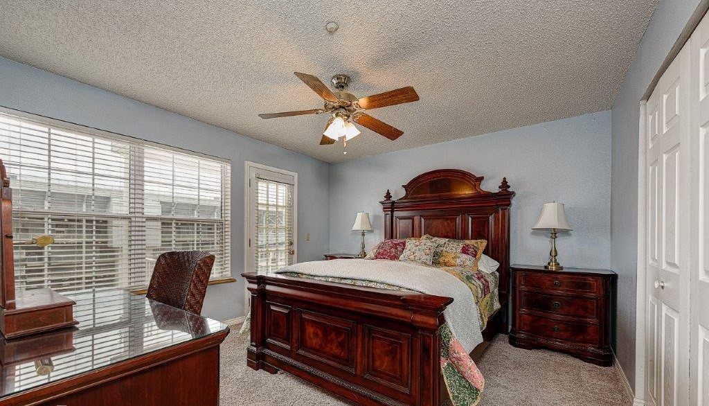 17-16-30-Fayetteville Outlots - Land