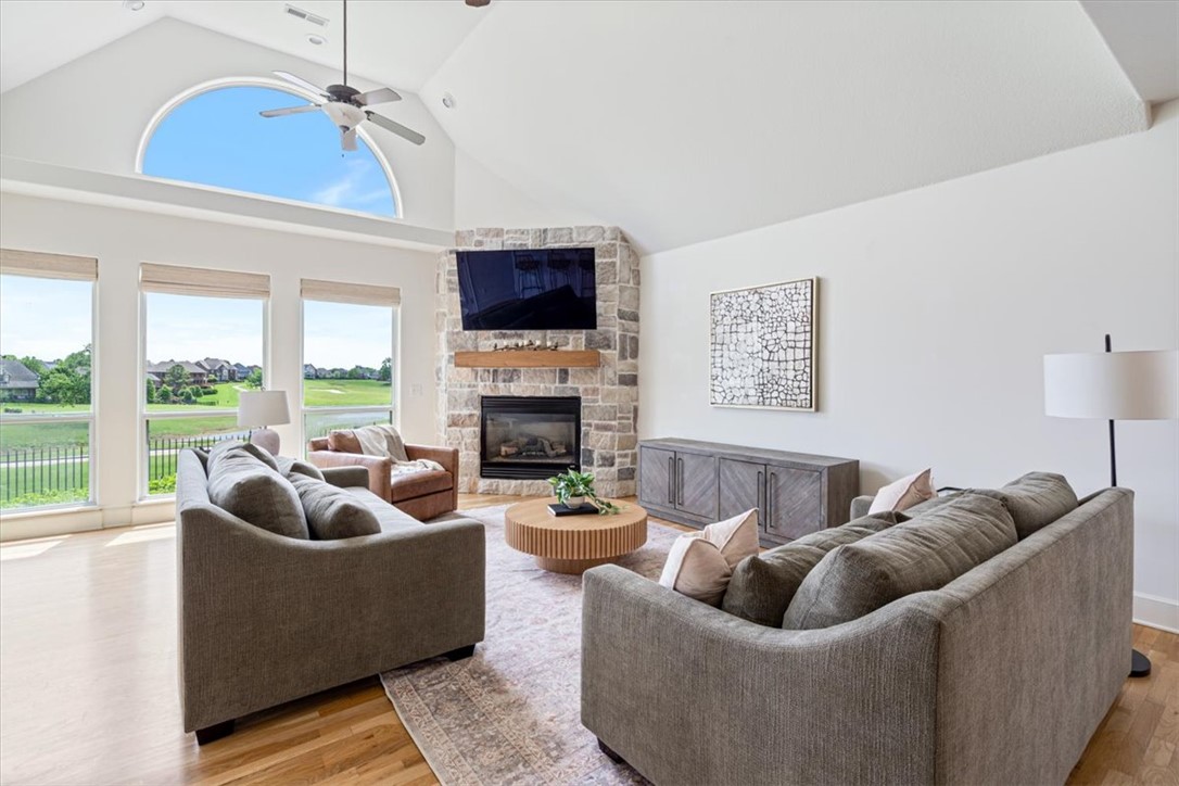 Shadow Valley Ph 1 Rogers - Residential