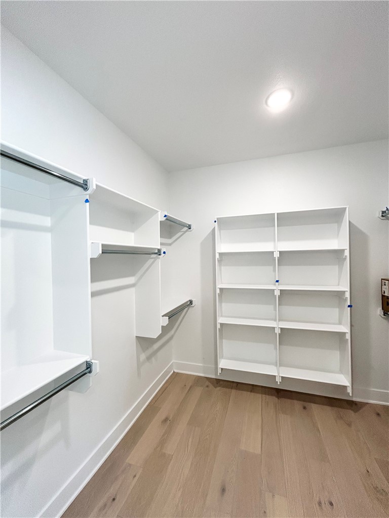 Sherlock Sub Bvv - Residential