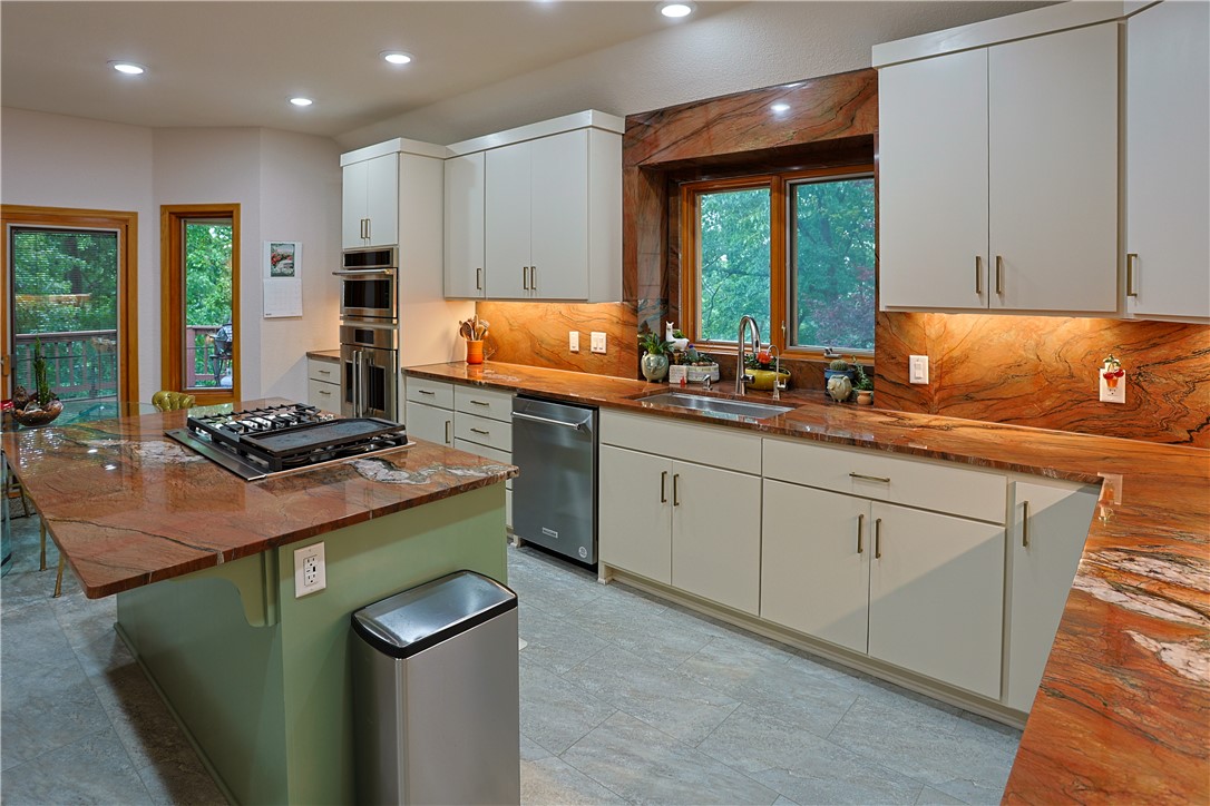 Mountain Lake Estates - Residential