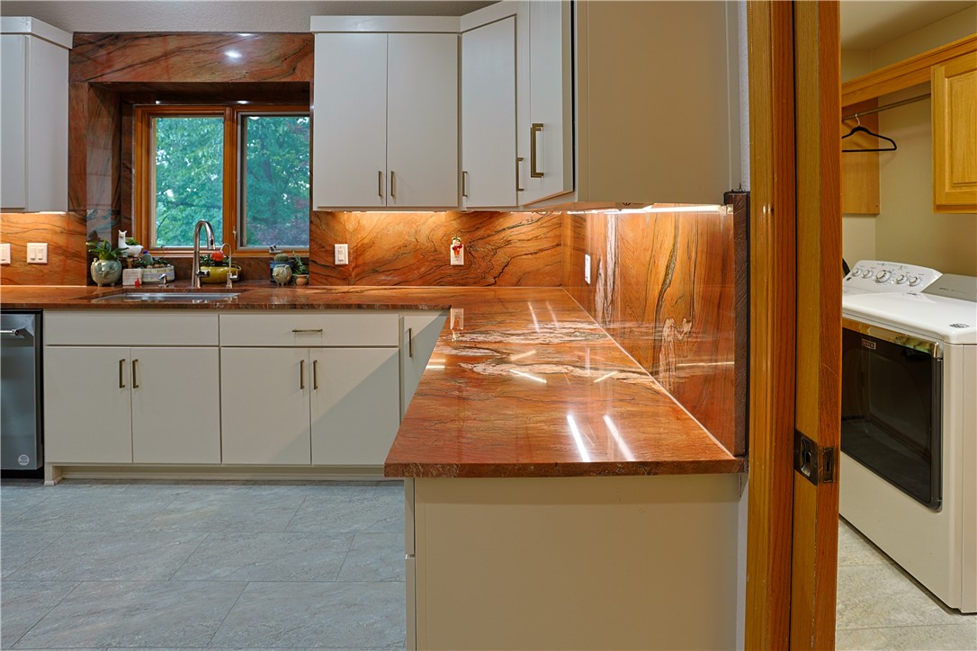 Mountain Lake Estates - Residential