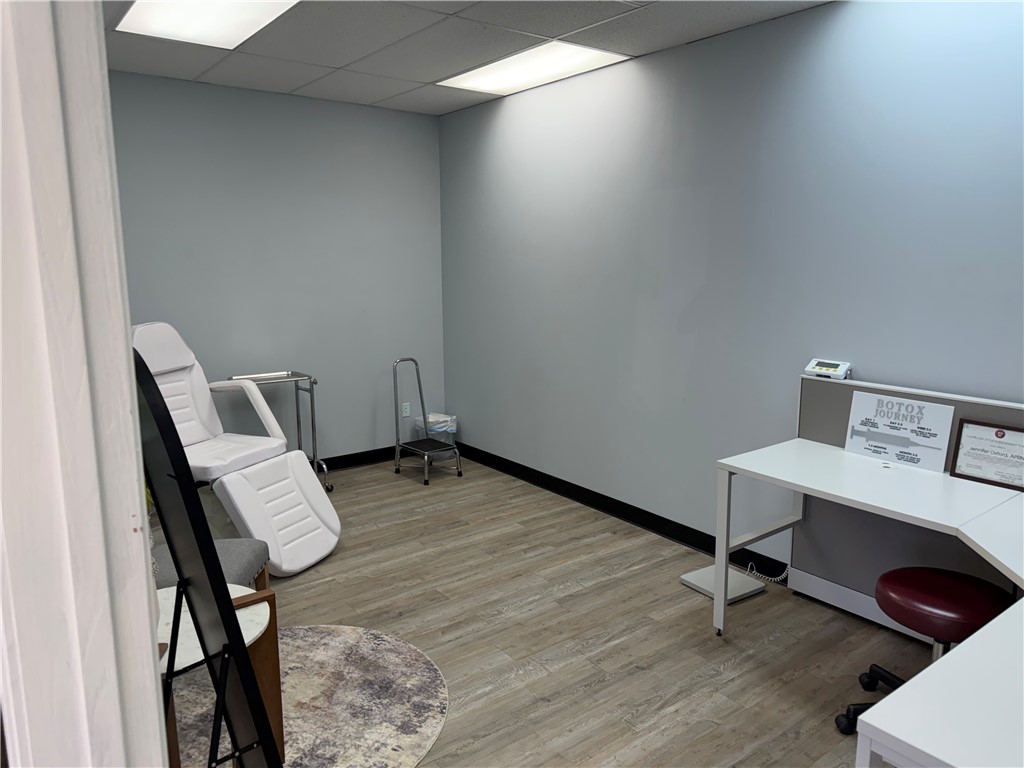 Fayetteville Outlots - Commercial Lease