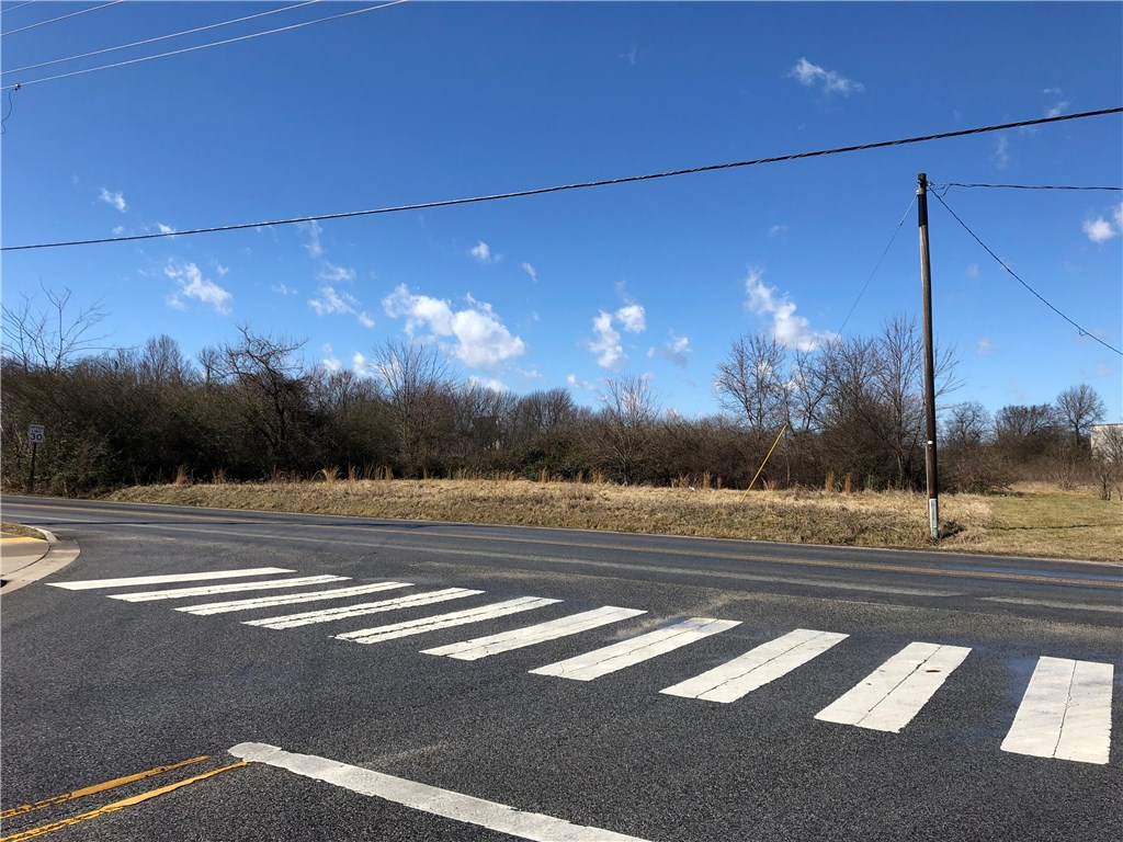 Springdale Outlots - Land