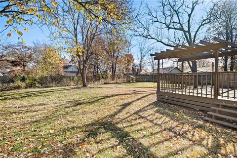 Single Family Residence in Rogers AR 521 Chestnut St 17.jpg