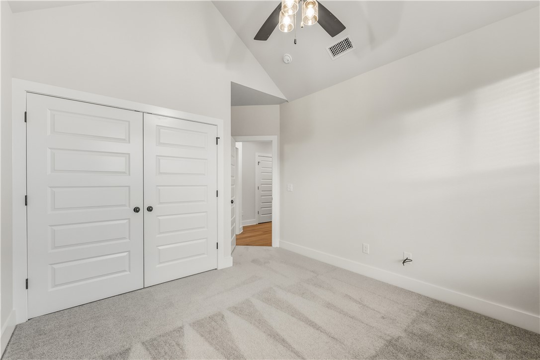 DIAMOND ESTATES PH V-CENTERTON - Residential