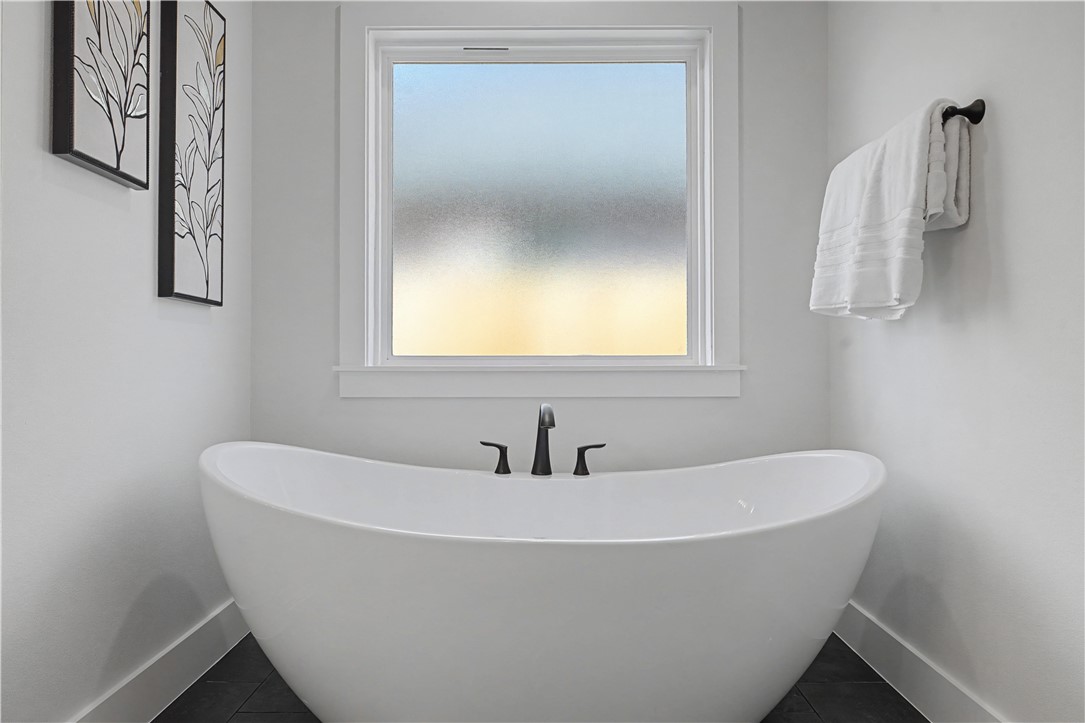 DIAMOND ESTATES PH V-CENTERTON - Residential