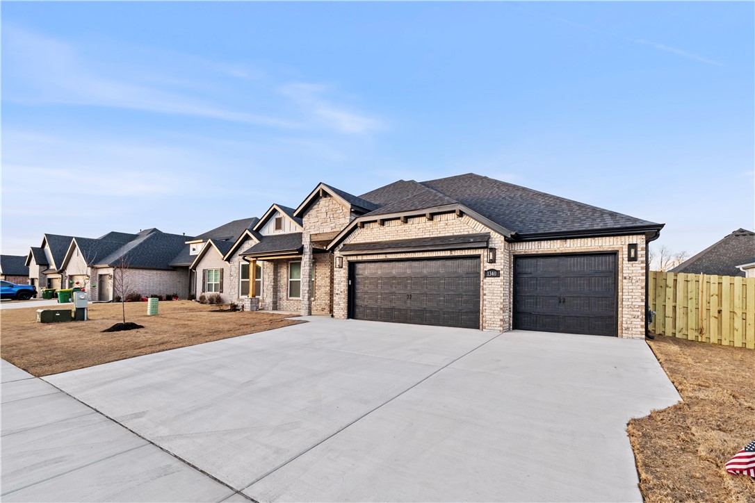 DIAMOND ESTATES PH V-CENTERTON - Residential