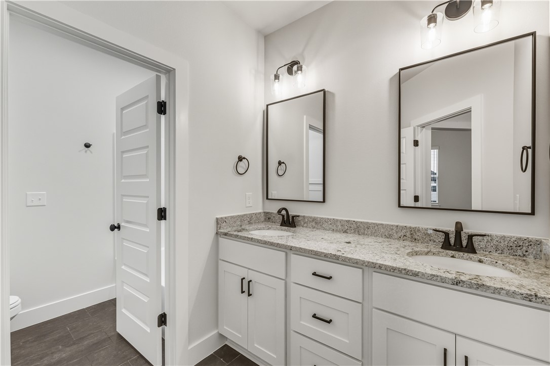 DIAMOND ESTATES PH V-CENTERTON - Residential