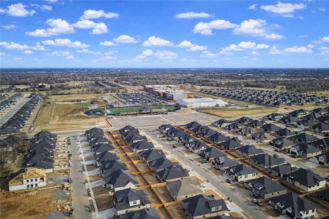 DIAMOND ESTATES PH V-CENTERTON - Residential