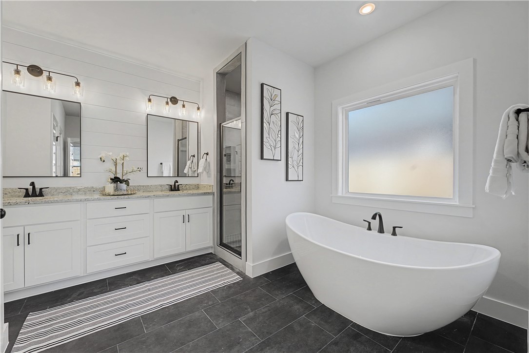 DIAMOND ESTATES PH V-CENTERTON - Residential