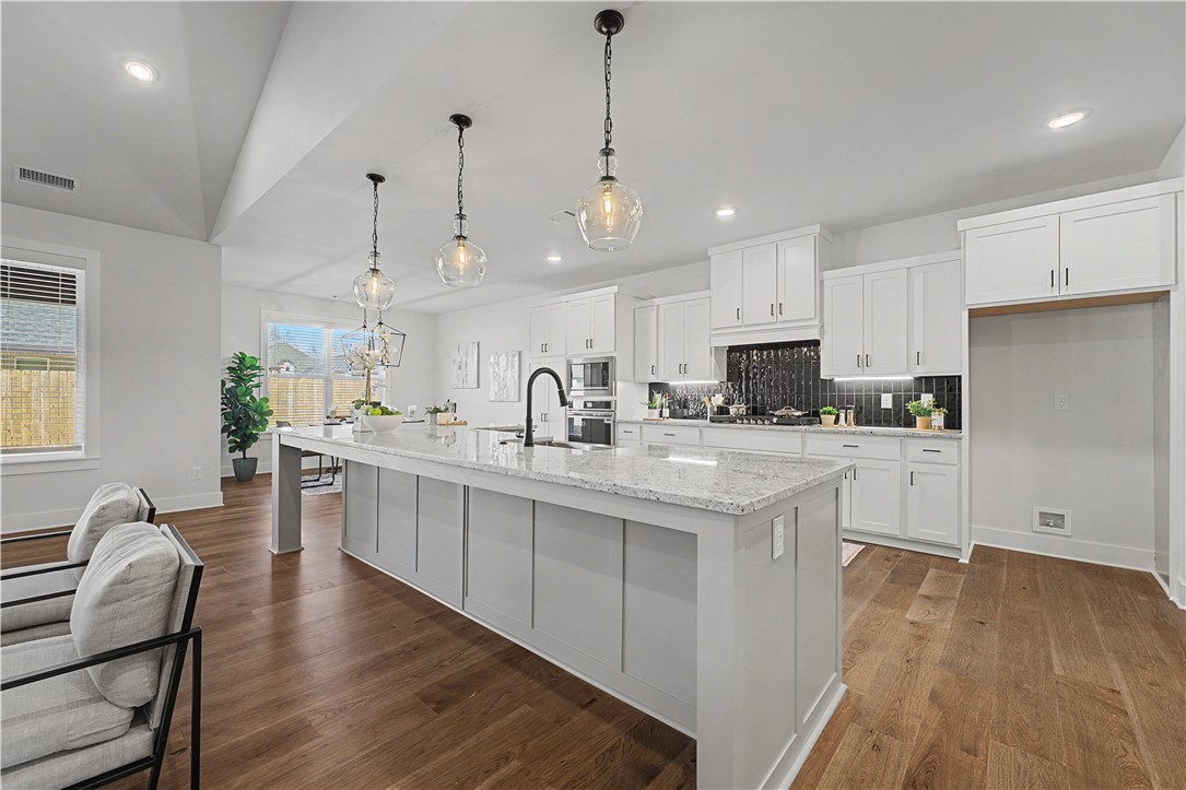 DIAMOND ESTATES PH V-CENTERTON - Residential