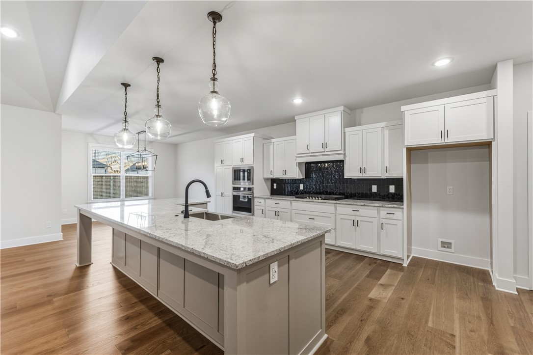 DIAMOND ESTATES PH V-CENTERTON - Residential