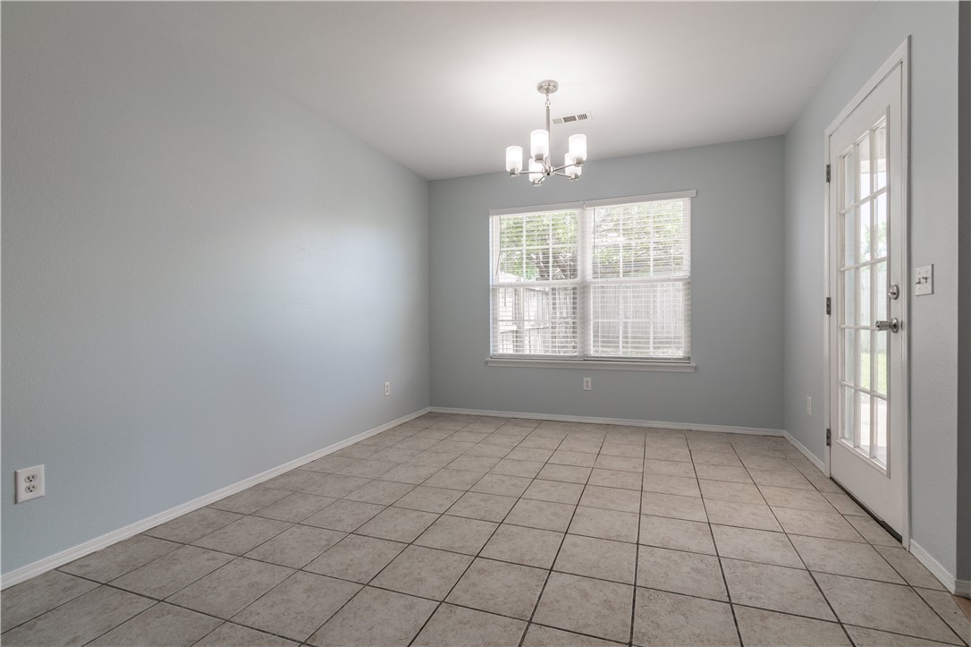 EAGLE CREST ESTATES-BENTONVILLE - Residential Lease