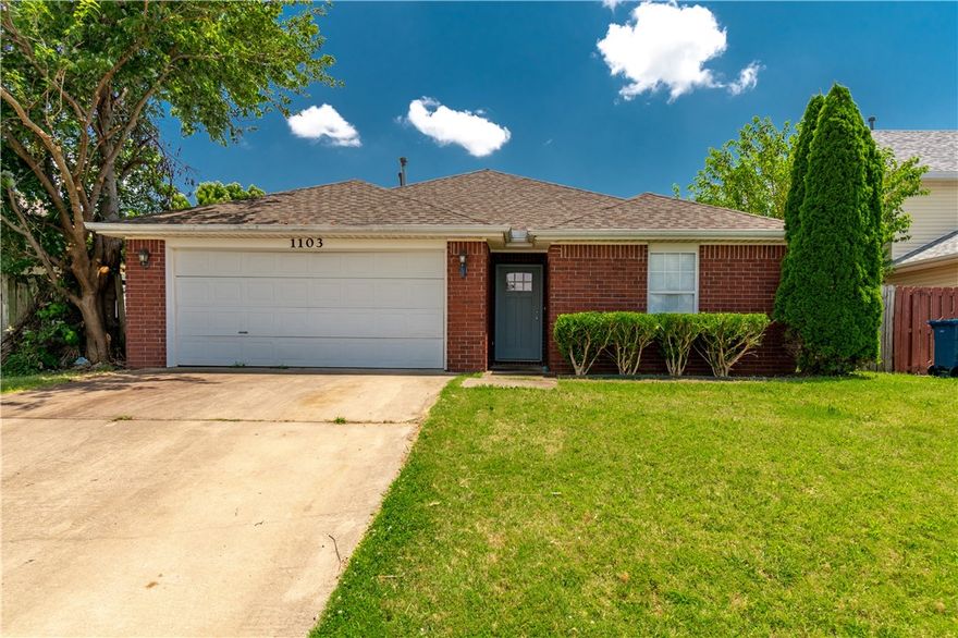 Wonderful family home in great neighborhood. New remodel, new paint, new cabinets, new granite in kitchen, new SS refrigerator, washer and dryer! Beautiful gas fireplace in living room...all this with Bentonville schools!