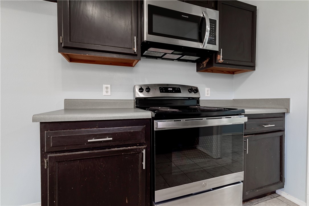 EAGLE CREST ESTATES-BENTONVILLE - Residential Lease