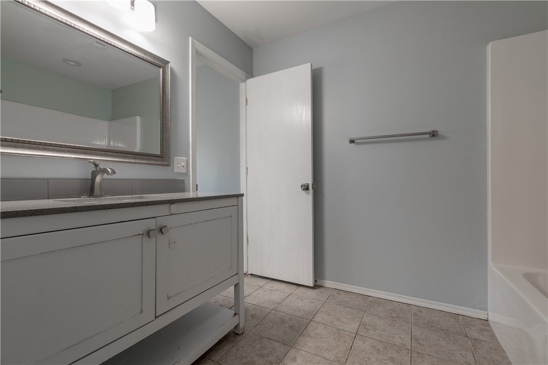 EAGLE CREST ESTATES-BENTONVILLE - Residential Lease