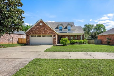 Photo of 4829 W New Bridge Road, Fayetteville, AR 72704 (MLS # 1344031)